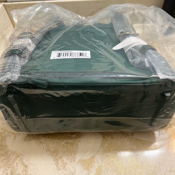 Beis The Wicked Backpack in Wicked Green - Picture 8 of 9